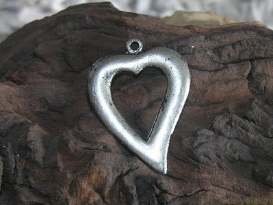 Hart, 41x31mm, oudzilverkleur