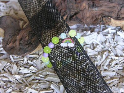 Kralen & bedeltje, 14cm, groen-paars-geel