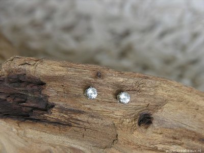 Oorbellen Zirkonia, 5mm, zilverkleur-transparant