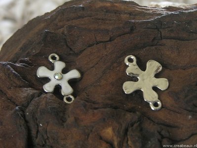 Bloem met epoxy, 23x17mm, wit