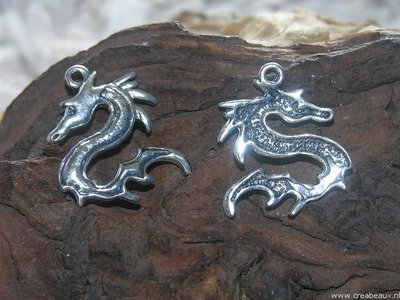 Draak, 32x29mm, zilverkleur