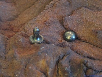 Studs, 6mm, black nickelkleur