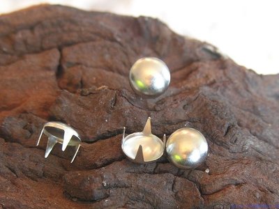 Studs rond, 8mm, nikkelkleur