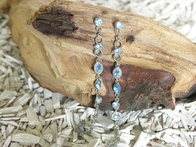 Oorbellen met kwastje, 140x8mm, zilverkleur-licht saffierblauw