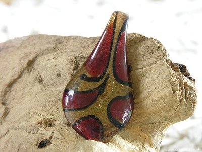 Hanger blad, 60x31mm, rood-goudkleur