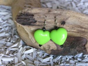 “All you need is love”, 17cm, bruin-goudkleur